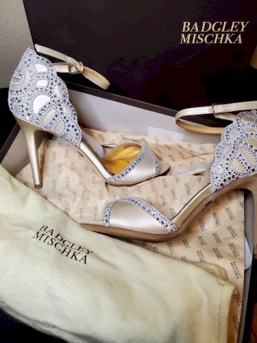 Badgley Mischka 
