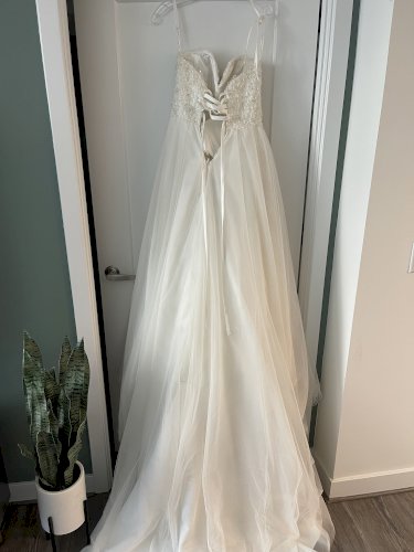 Gorgeous Wedding Dress For Sale