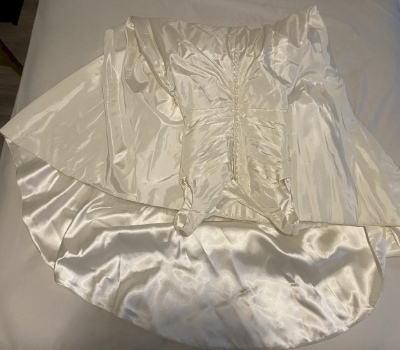 Augusta Jones Wedding Dress