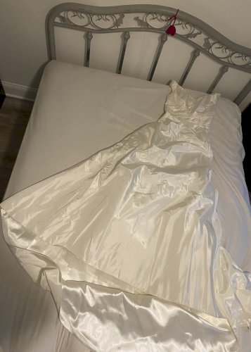 Augusta Jones Wedding Dress