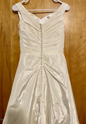Augusta Jones Wedding Dress