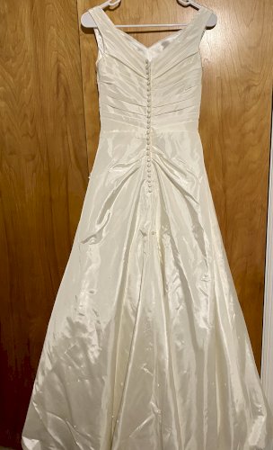 Augusta Jones Wedding Dress